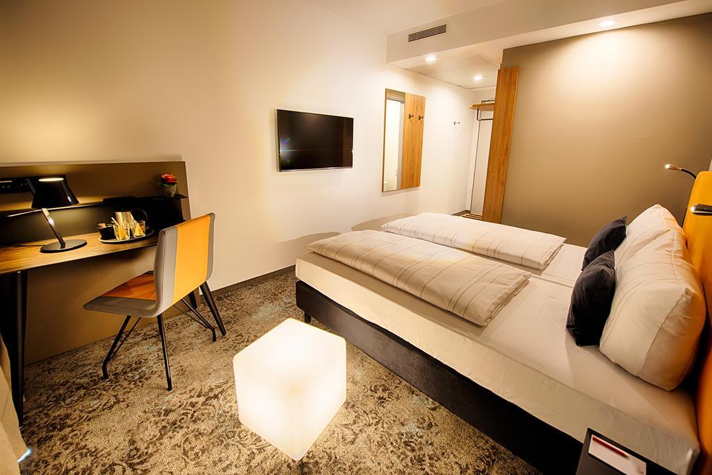 Loginn Hotel Leipzig Ngoại thất bức ảnh