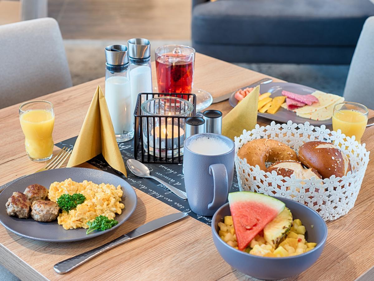 Loginn Hotel Leipzig Ngoại thất bức ảnh